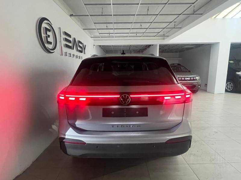 Nouveau Volkswagen Tiguan 2.0 TDI 150 CH DSG export Algérie HT
