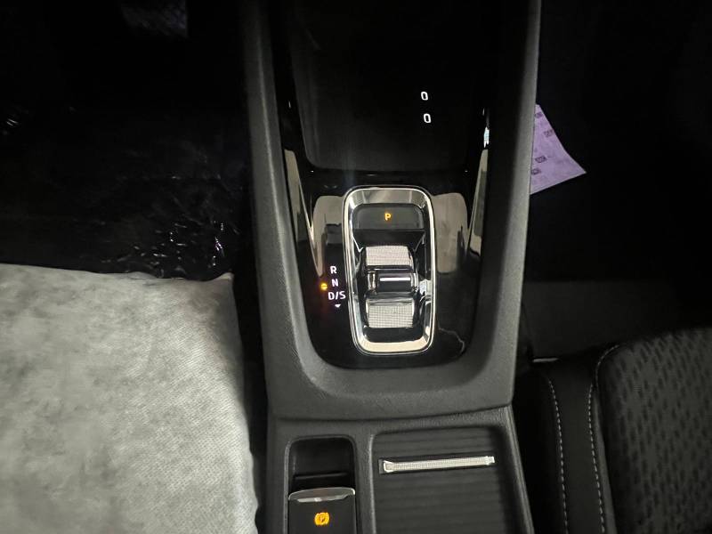 Nouveau Skoda Octavia 1.5 TSI 150 ch DSG Berline export Algérie HT 