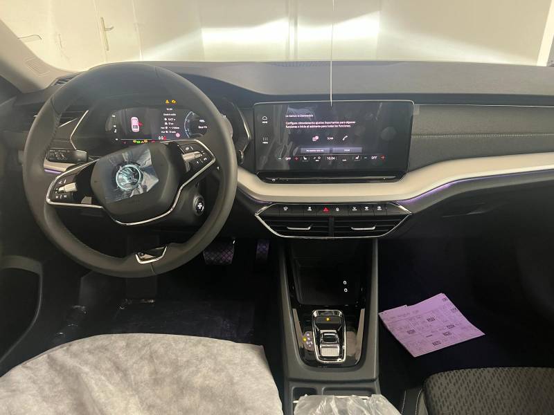 Nouveau Skoda Octavia 1.5 TSI 150 ch DSG Berline export Algérie HT 