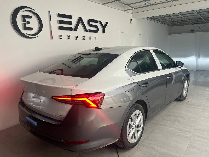 Nouveau Skoda Octavia 1.5 TSI 150 ch DSG Berline export Algérie HT