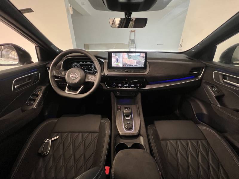 Nouveau Nissan Qashai 160 CH MHEV CVT 4 roues motrices Panoramique EXPORT ALGERIE TUNISIE