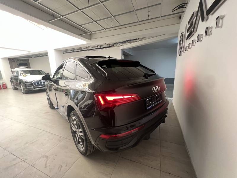 AUDI Q5 SPORTBACK 40 TDI S-TRONIC QUATTRO EXPORT ALGERIE