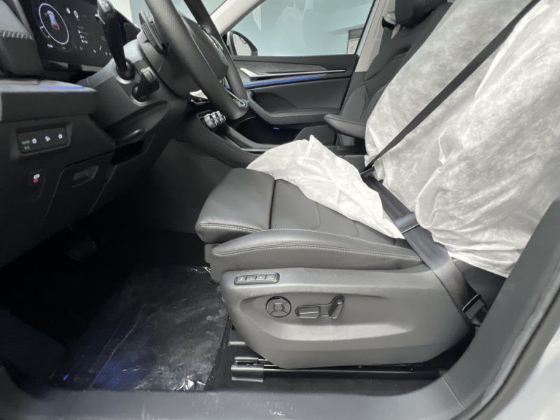 Nouveau Skoda Kodiaq (EUROPÉEN) TSI 150 DSG Panoramique   7 places EXPORT HORS  TAXES ALGERIE VÉHICULE 100% EUROPÉEN