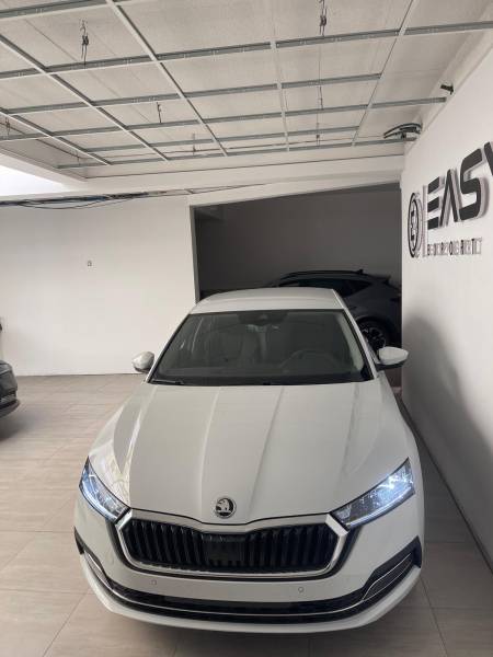 Skoda Octavia 1.5 TSI 150 CH DSG Finition Selection export Allemagne Algérie HT