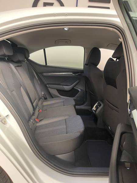 Skoda Octavia 1.5 TSI 150 CH DSG Finition Selection export Allemagne Algérie HT