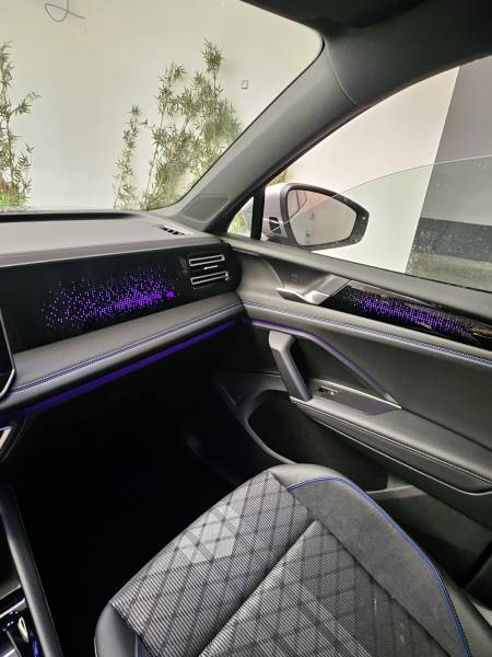 VOLKSWAGEN TIGUAN 4 MOTION TDI 193 CH R-LINE 