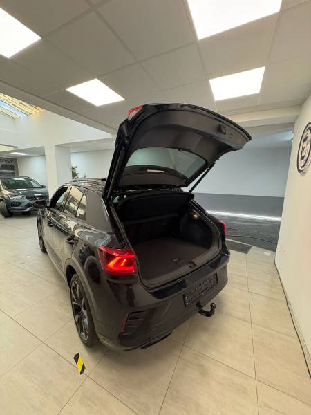 VOLKSWAGEN T-ROC FULL BLACK TOUTES OPTIONS  R-LINE ALLEMAND 1.5 TSI 150 CH BOITE VITESSE AUTOMATIQUE