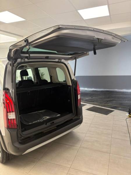 PEUGEOT RIFTER GT DIESEL BOÎTE VITESSE AUTOMATIQUE 130 CH