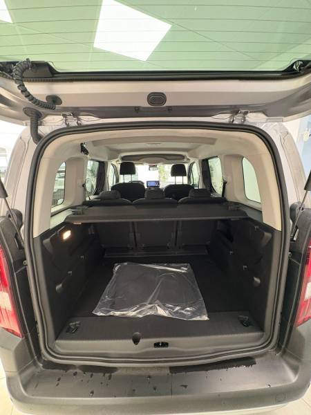 PEUGEOT RIFTER GT DIESEL BOÎTE VITESSE AUTOMATIQUE 130 CH