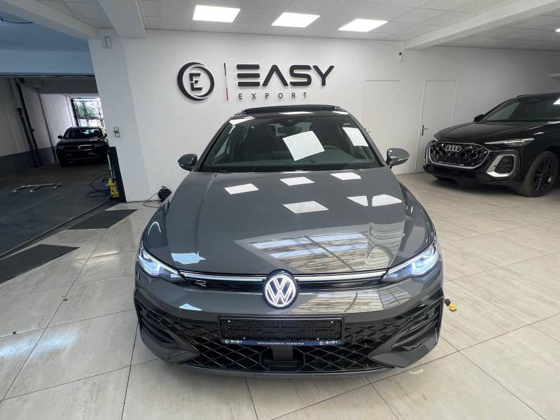 VOLKSWAGEN GOLF R-LINE