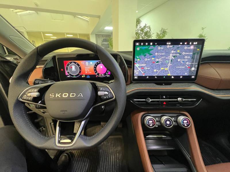 SKODA KODIAQ PLUS SUITE COGNAC