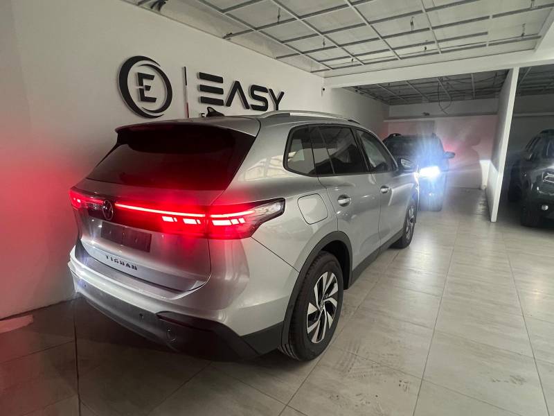 Nouveau Volkswagen Tiguan 2.0 TDI 150 CH DSG export Algérie HT