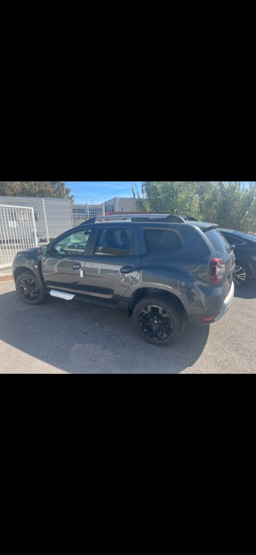 Concession très sérieux est respectable pour Duster en Algérie