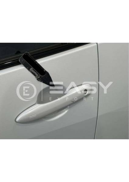 TOYOTA YARIS HYBRIDE MY22 2022 116H COLLECTION DEDOUANEMENT -3ANS