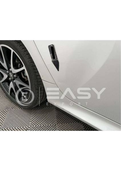 TOYOTA YARIS HYBRIDE MY22 2022 116H COLLECTION DEDOUANEMENT -3ANS